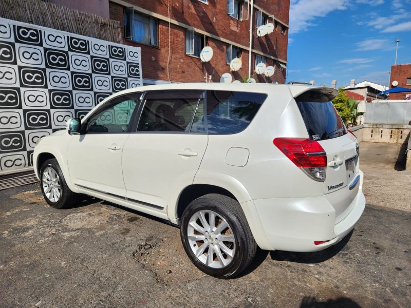  30581  TOYOTA VANGUARD  2010  