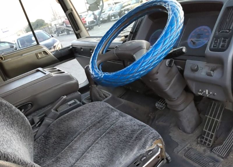  30582  HINO RANGER  1997  