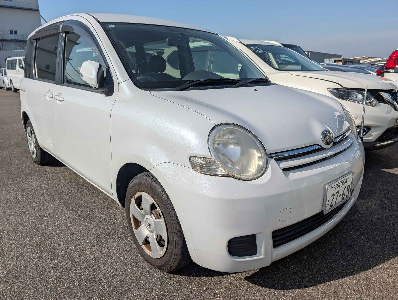 30787 TOYOTA RAUM  2005  
