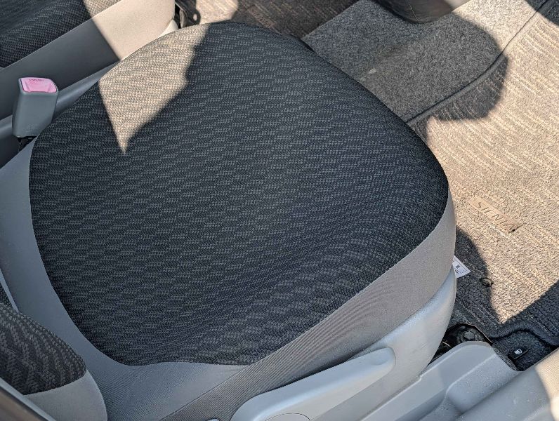  30586  TOYOTA SIENTA  2008  