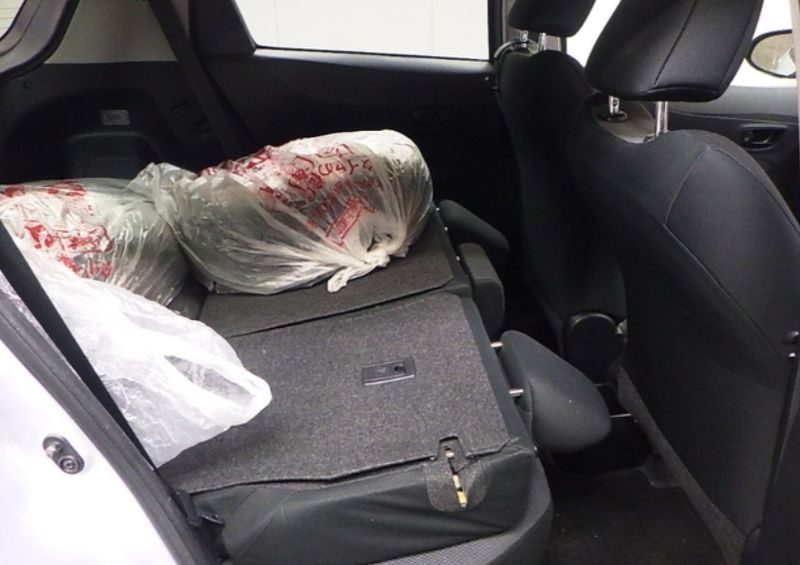  30587  TOYOTA VITZ  2013  