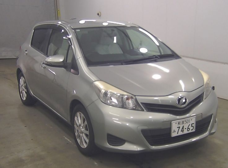  30588  TOYOTA VITZ  2012  