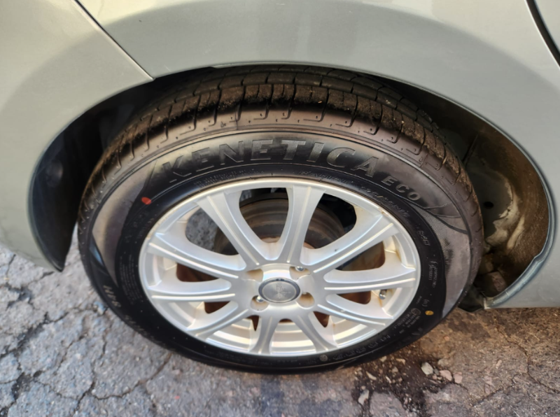  30588  TOYOTA VITZ  2012  