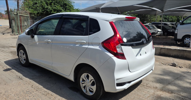  30589  HONDA FIT  2018  