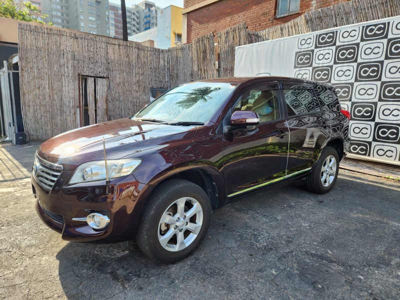  30602  TOYOTA VANGUARD  2010 