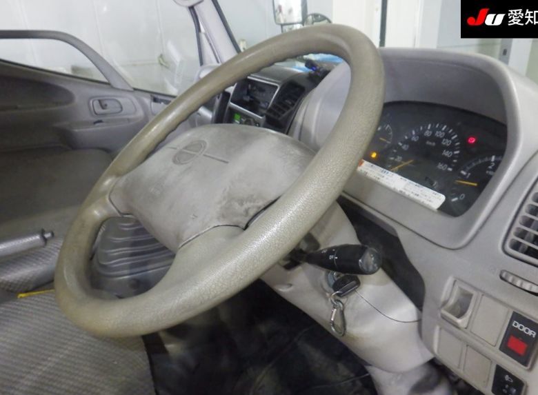  30608  HINO DUTRO  2006  