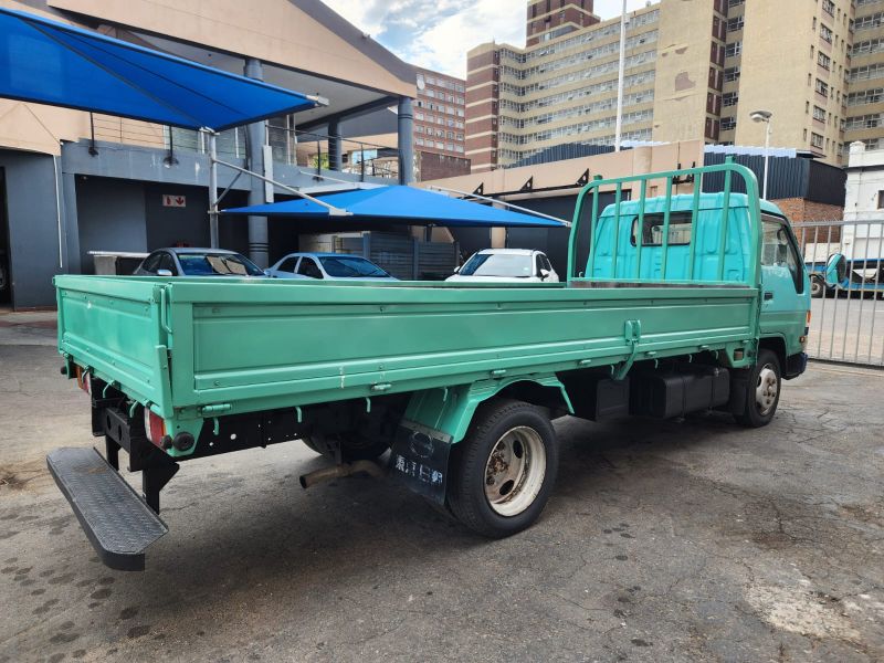  30612  HINO DUTRO TRUCK  1998  