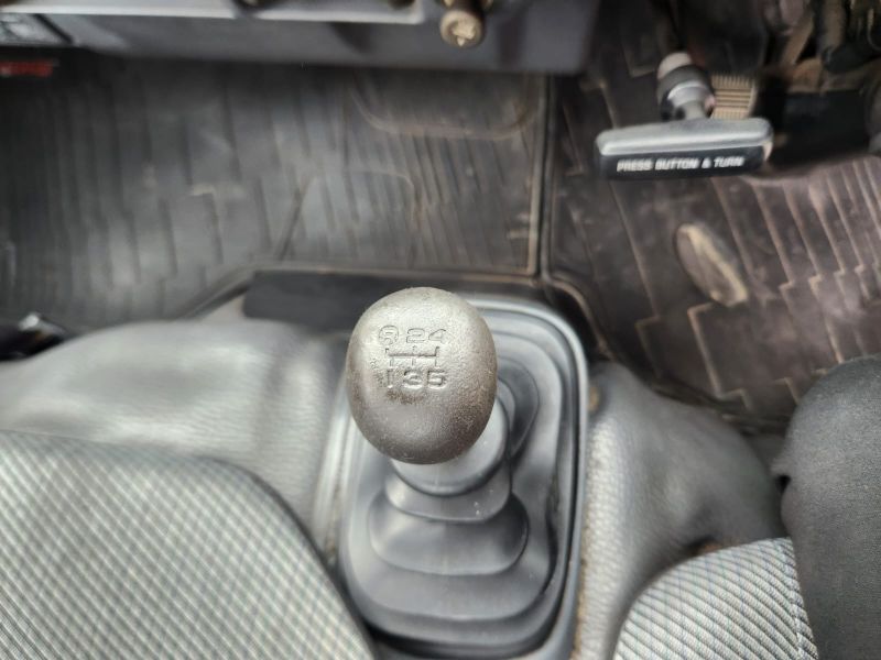  30612  HINO DUTRO TRUCK  1998  