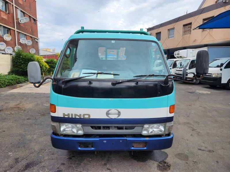  30612  HINO DUTRO TRUCK  1998  
