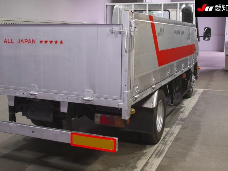  30613  HINO DUTRO  2015  