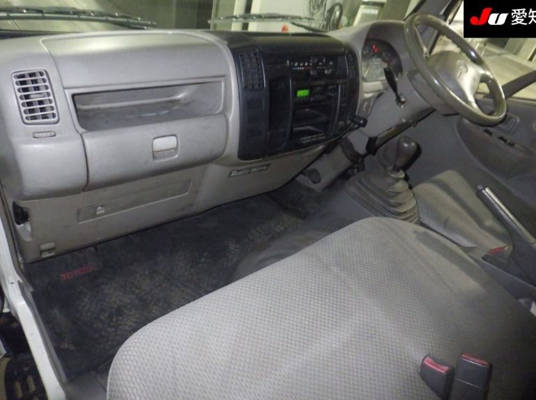  30614  TOYOTA DYNA  2005  