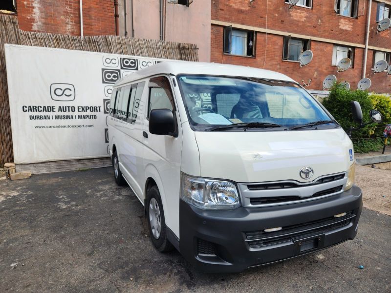  30616  TOYOTA HIACE  2011  