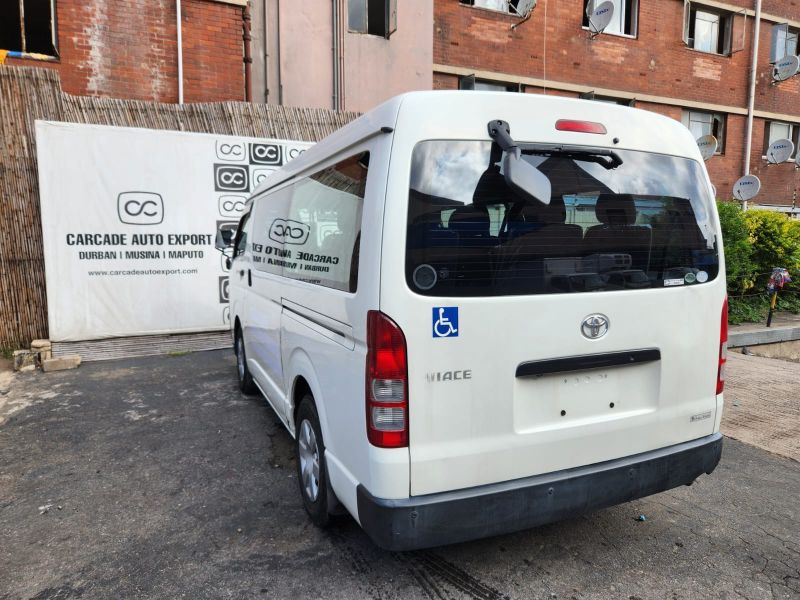  30616  TOYOTA HIACE  2011  