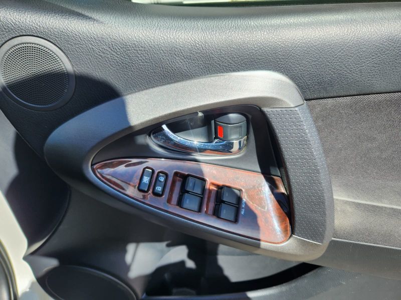  30621  TOYOTA VANGUARD  2012  