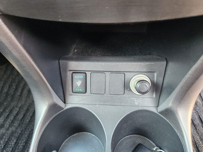  30621  TOYOTA VANGUARD  2012  