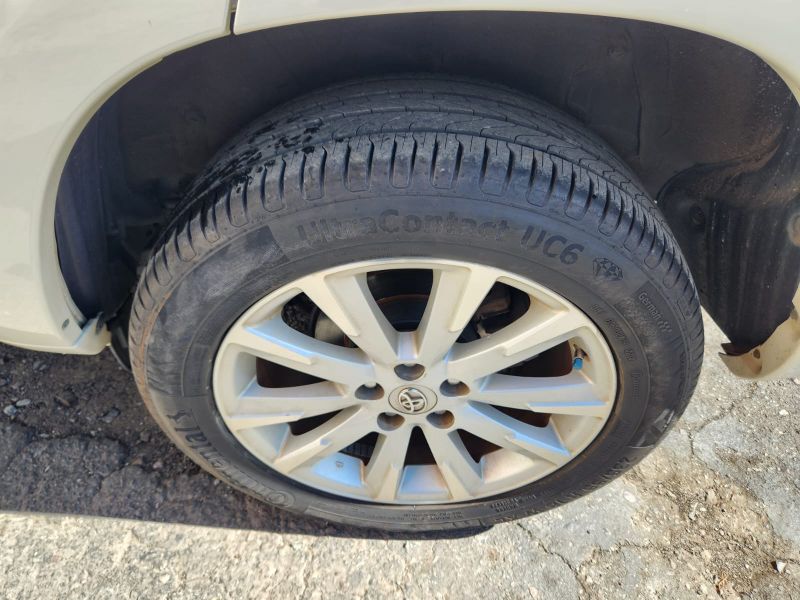  30621  TOYOTA VANGUARD  2012  