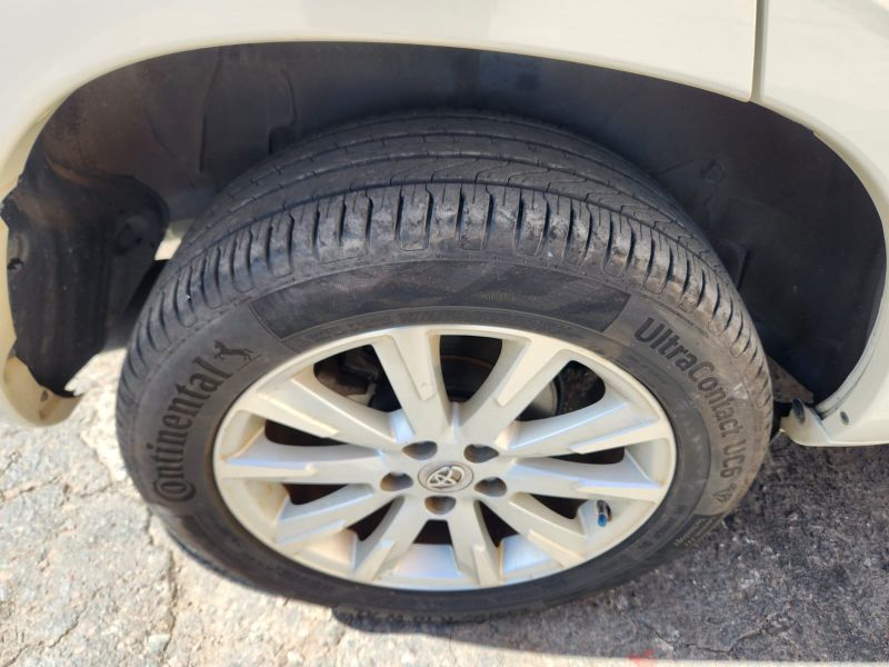  30621  TOYOTA VANGUARD  2012  