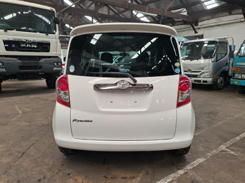  30628  TOYOTA RACTIS  2009  