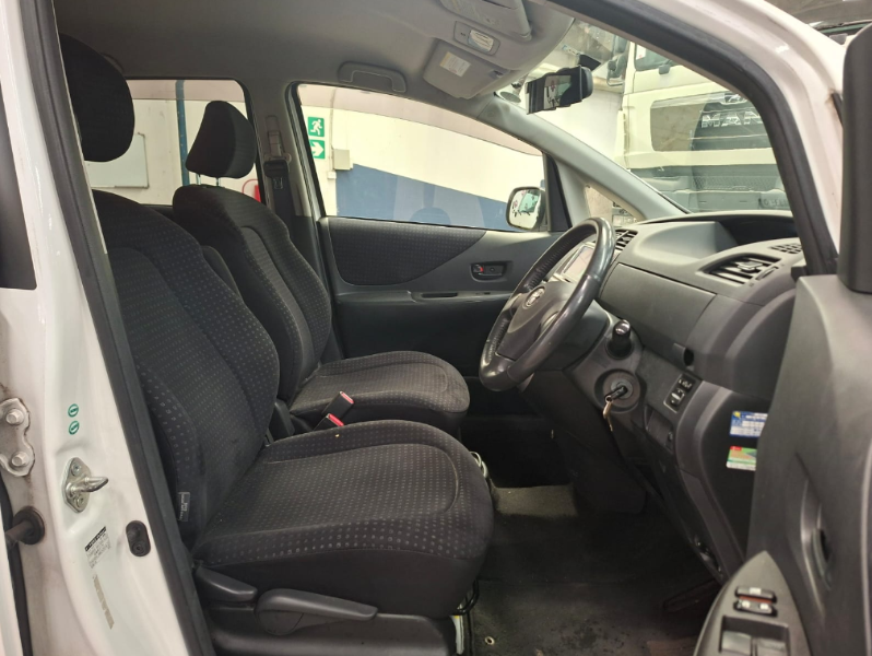  30628  TOYOTA RACTIS  2009  
