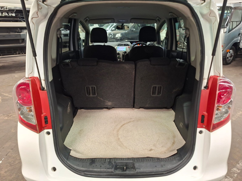  30628  TOYOTA RACTIS  2009  