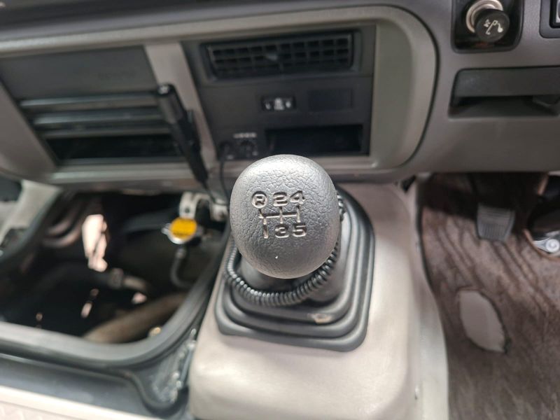  30634  HINO LIESSE BUS  2012  