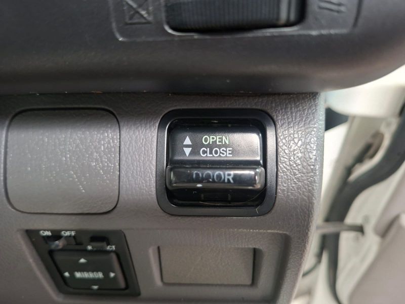  30634  HINO LIESSE BUS  2012  