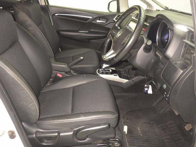  30635  HONDA FIT  2016  