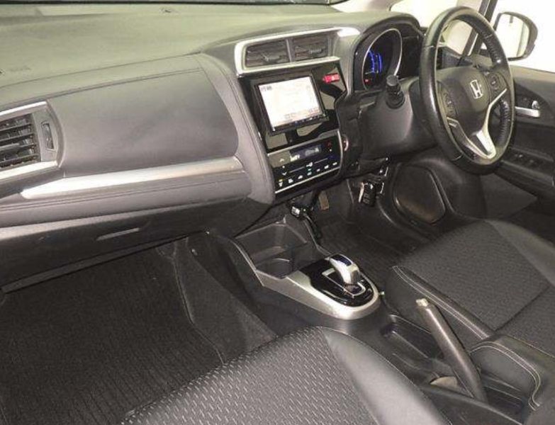  30635  HONDA FIT  2016  