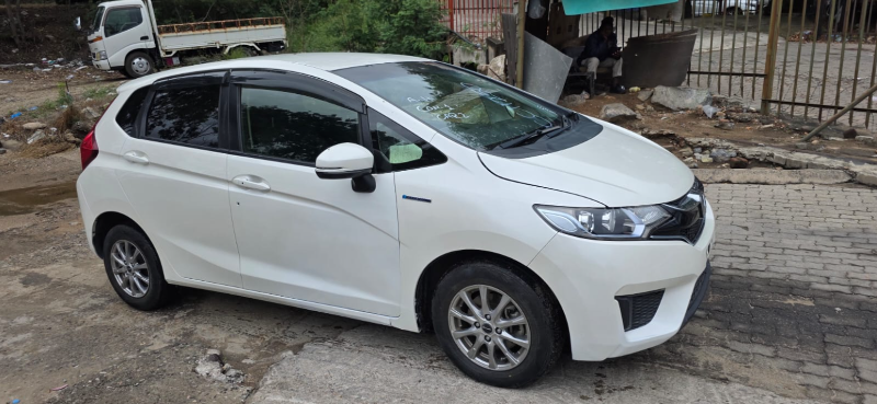 30635  HONDA FIT  2016  