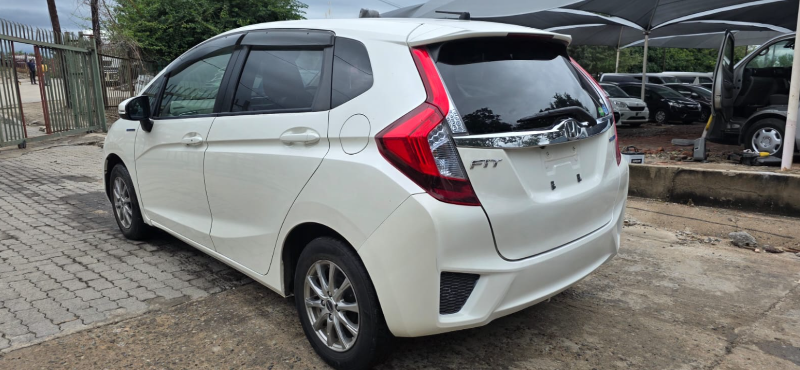  30635  HONDA FIT  2016  