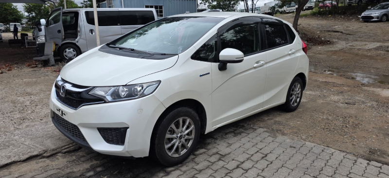  30635  HONDA FIT  2016 