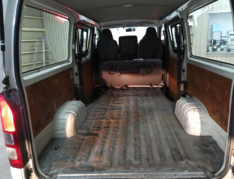  30637  TOYOTA HIACE  2017  