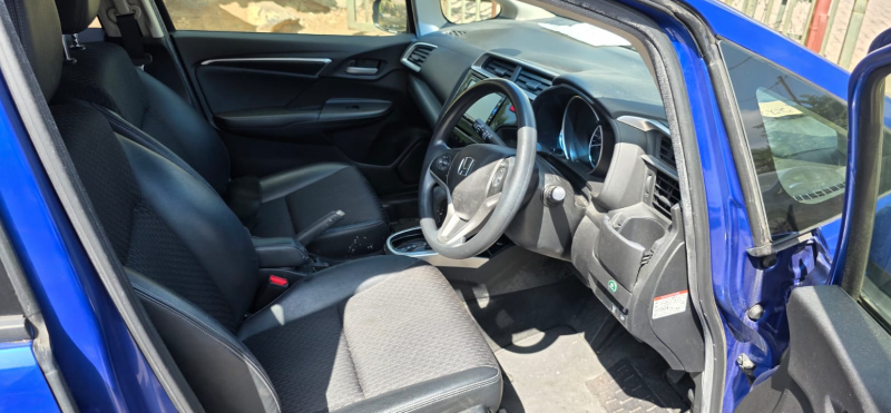  30639  HONDA FIT  2017  