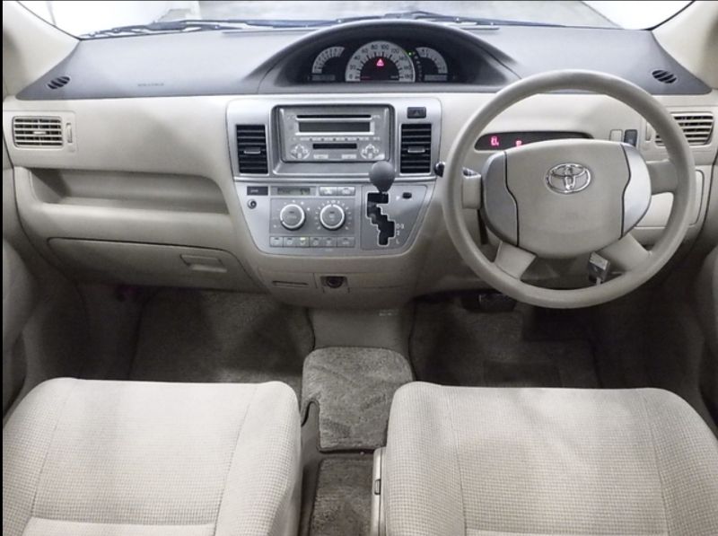  30646  TOYOTA RAUM  2004  