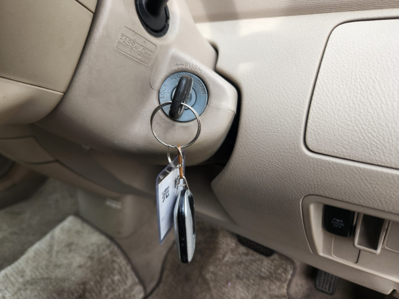  30646  TOYOTA RAUM  2004  