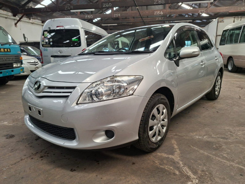  30647  TOYOTA AURIS  2010 