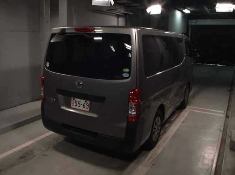  30648  NISSAN CARAVAN  2017  