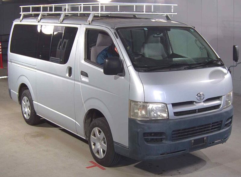  30650  TOYOTA HIACE  2005  