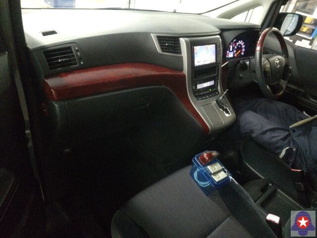 30651  TOYOTA Vellfire  2008  