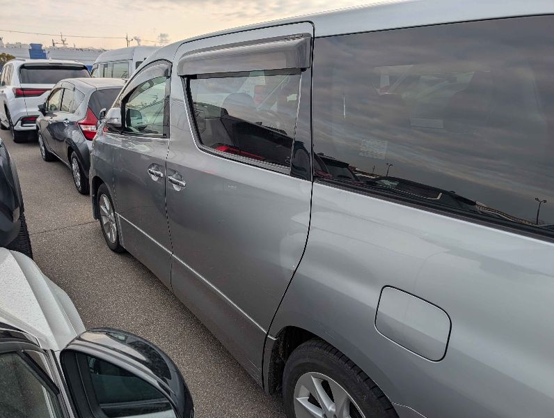  30651  TOYOTA Vellfire  2008  