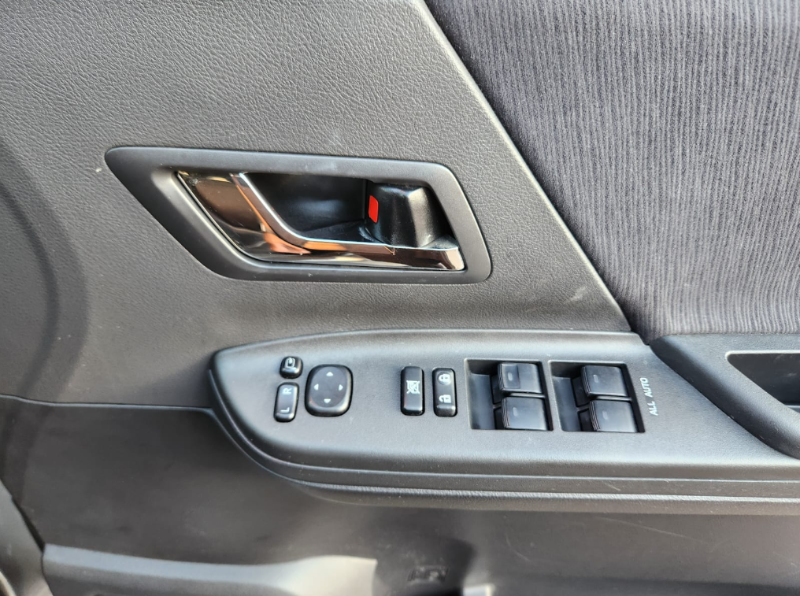  30651  TOYOTA Vellfire  2008  