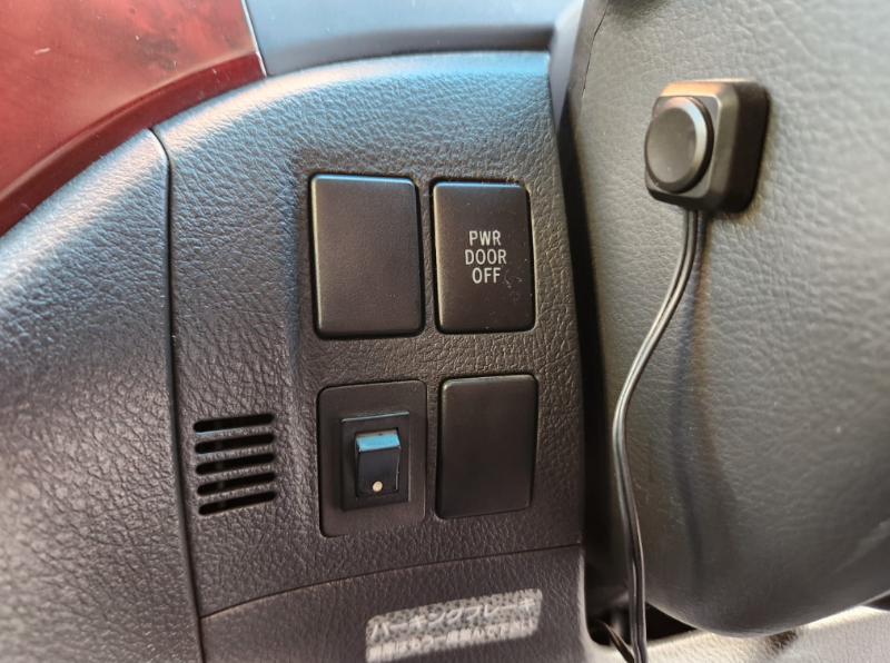  30651  TOYOTA Vellfire  2008  