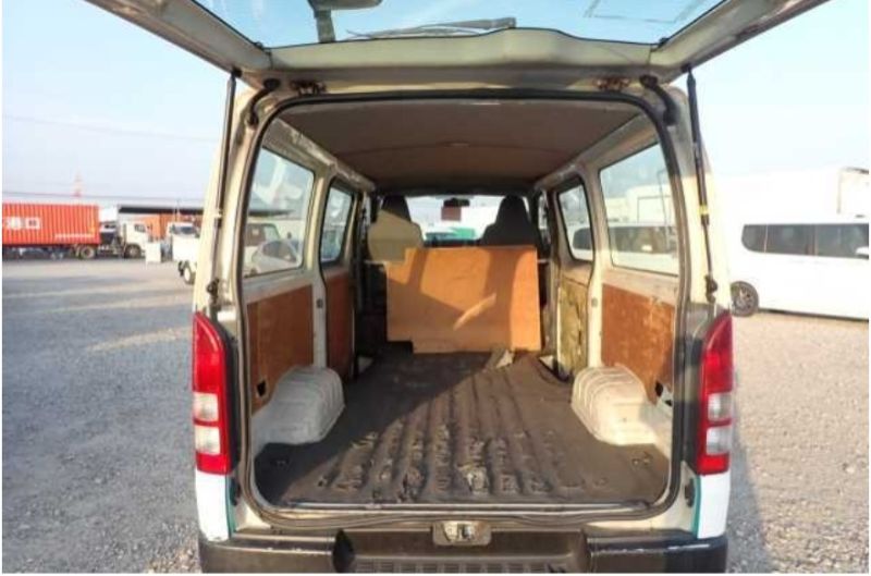  30653  TOYOTA HIACE  2009  