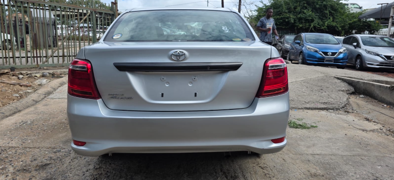  30654  TOYOTA COROLLA AXIO  2017  