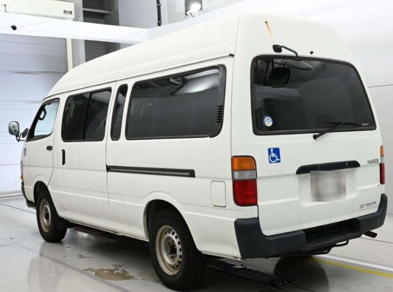  30657  TOYOTA HIACE  2002  