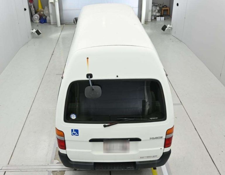  30657  TOYOTA HIACE  2002  