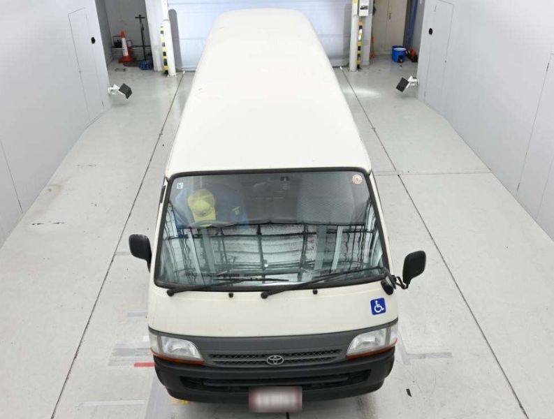  30657  TOYOTA HIACE  2002  