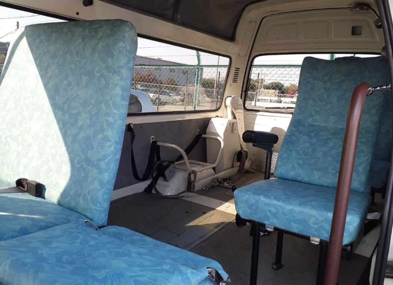  30657  TOYOTA HIACE  2002  