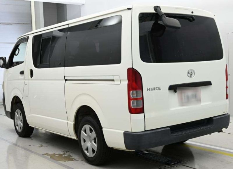  30658  TOYOTA HIACE  2004  