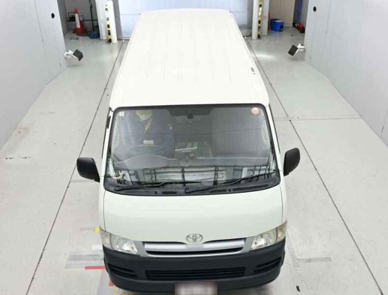  30658  TOYOTA HIACE  2004  